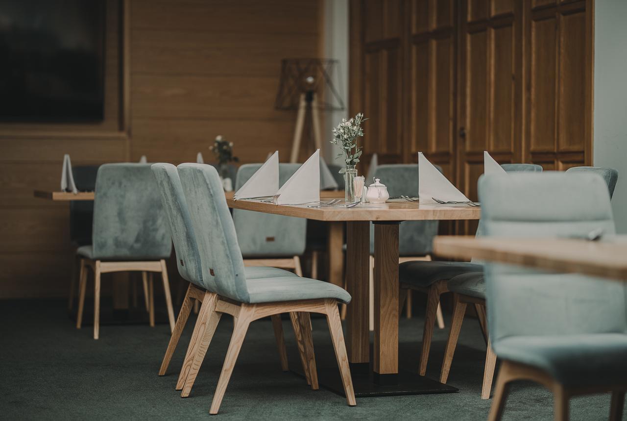 Hotel Restaurant Boss Miłosław Eksteriør bilde
